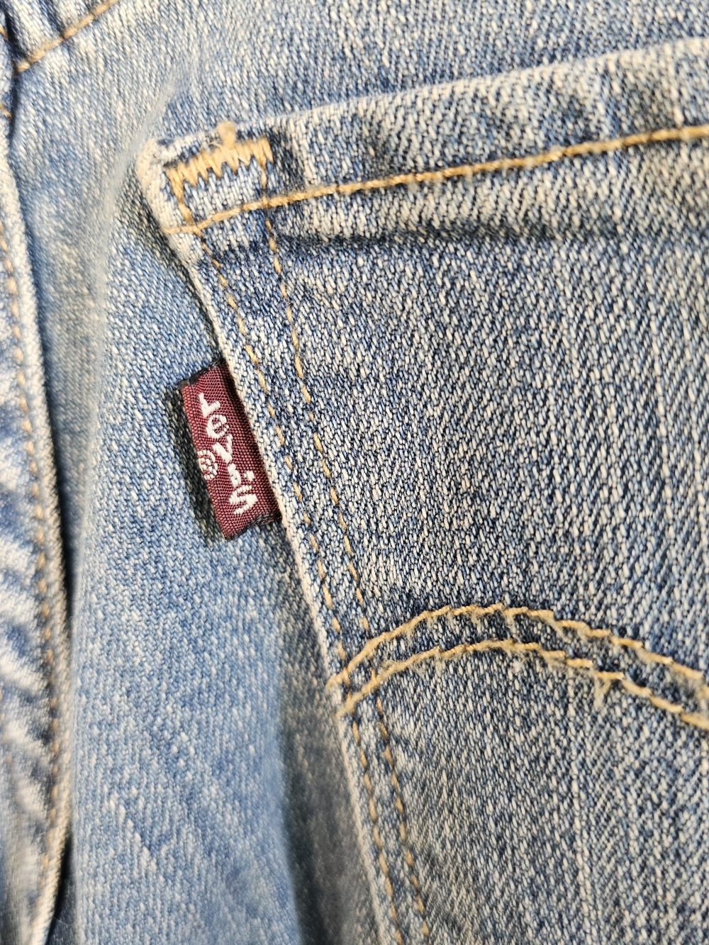 LEVI'S Faded Distressed High Rise Skinny - Picture 3 of 8